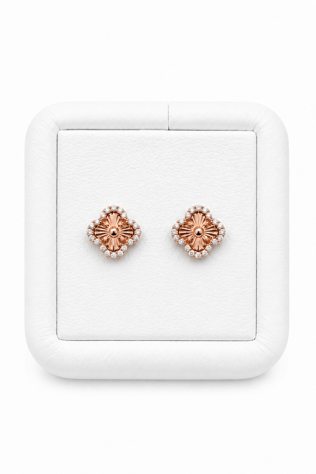 Topos Flor en Oro Rosado 18K con Moissanitas