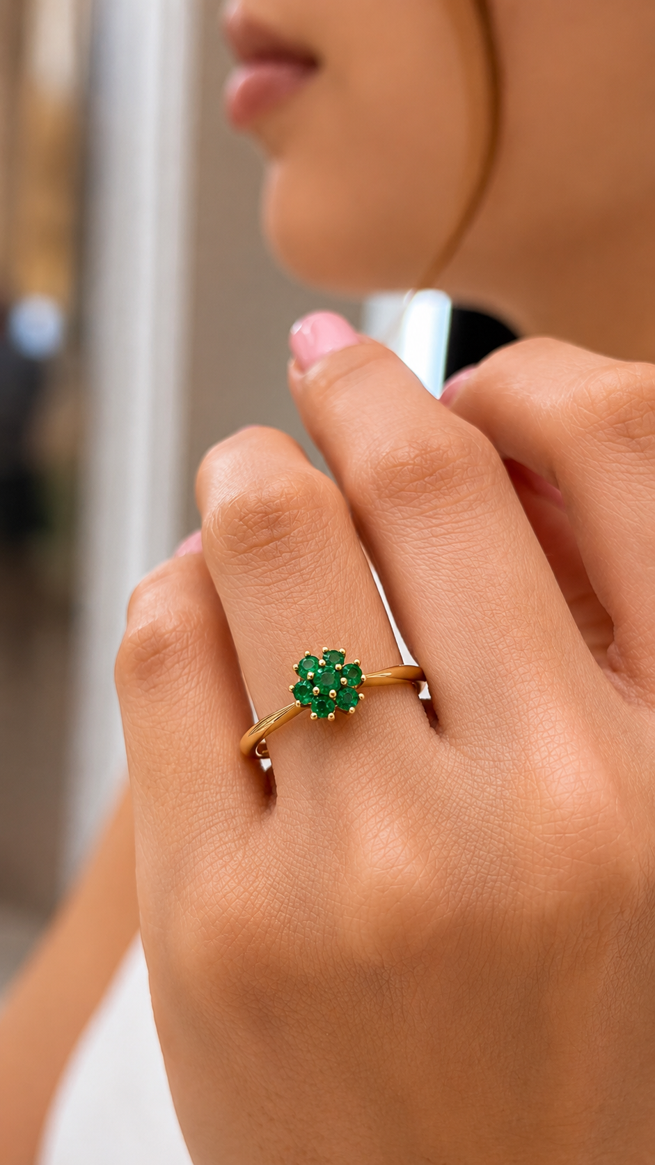 Anillo en Esmeraldas – Oro Amarillo 18K