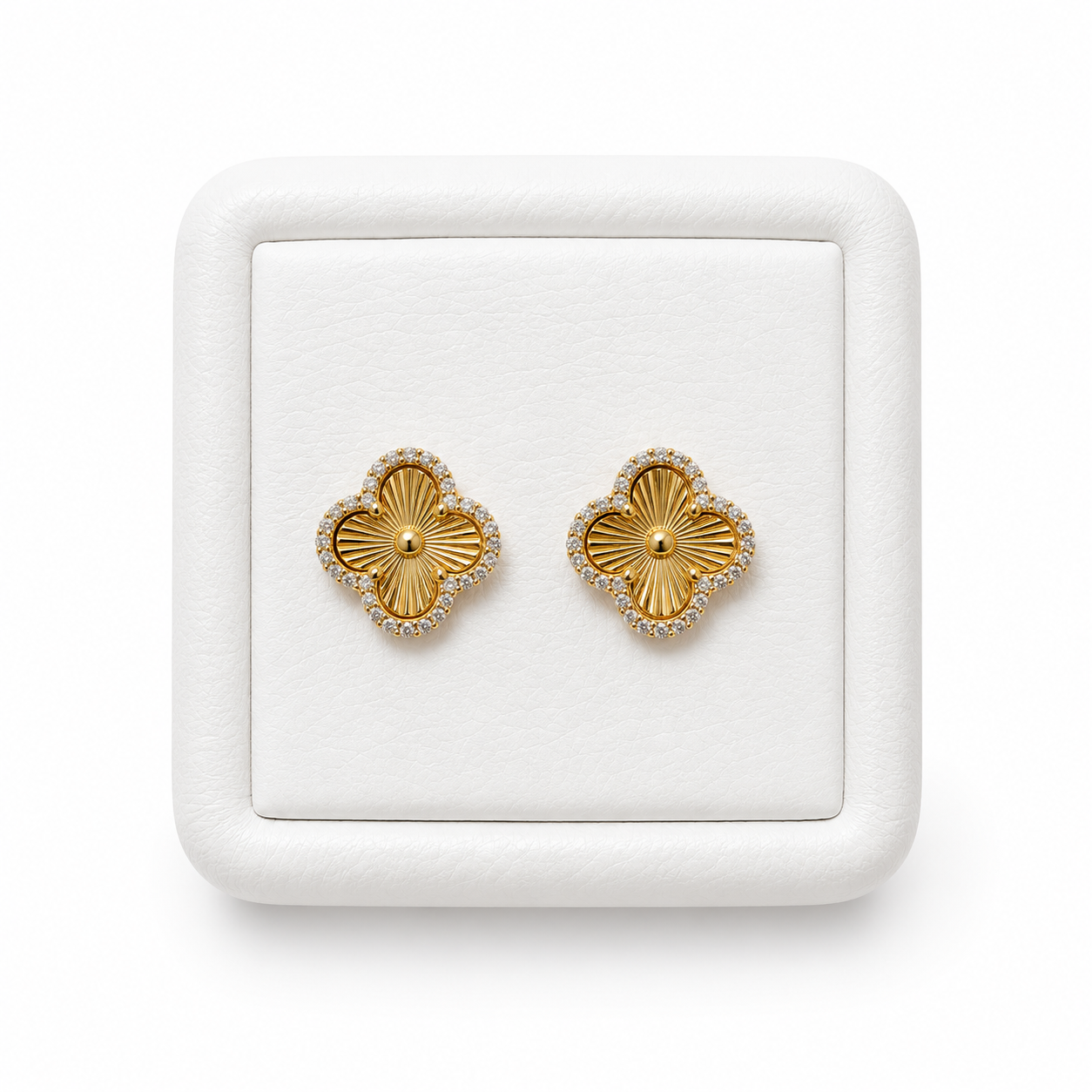Topos Flor en Oro Blanco 18K con Moissanitas