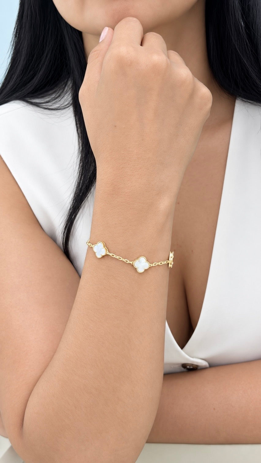 Pulsera de Tréboles en Oro Amarillo de 18K con Nácar Natural