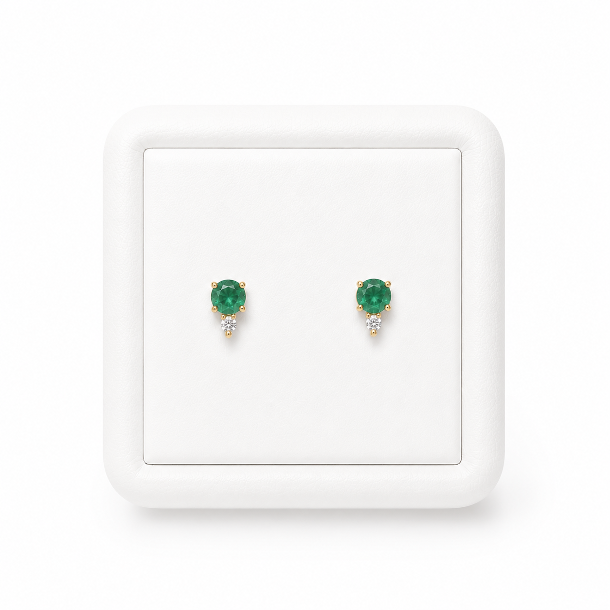 Topos de Esmeralda y Chispa de Diamante en Oro Amarillo 18K
